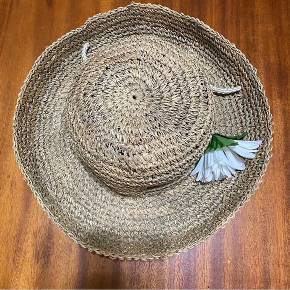 Hat - Picture 5 of 7